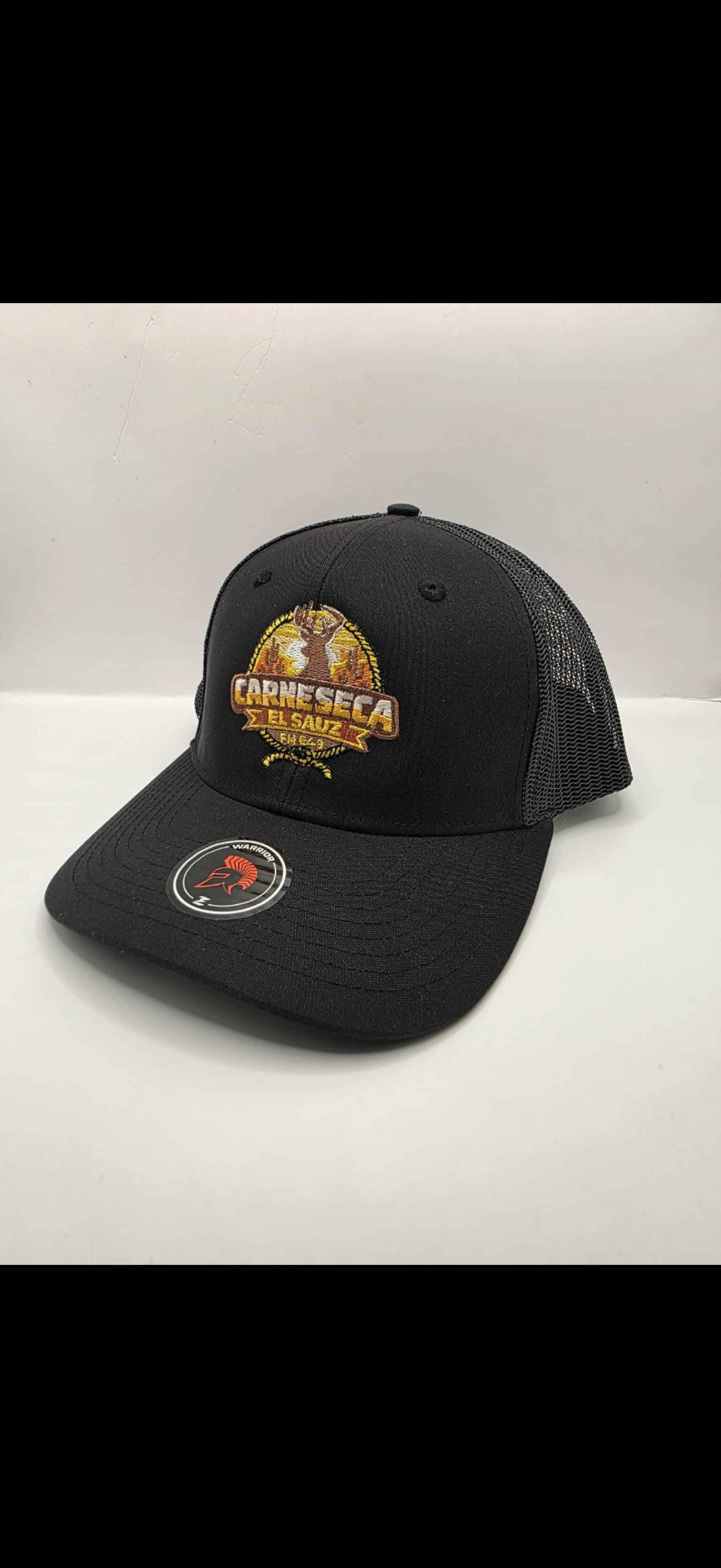 Black trucker cap with embroidered Carne Seca El Sauz FM649 deer patch